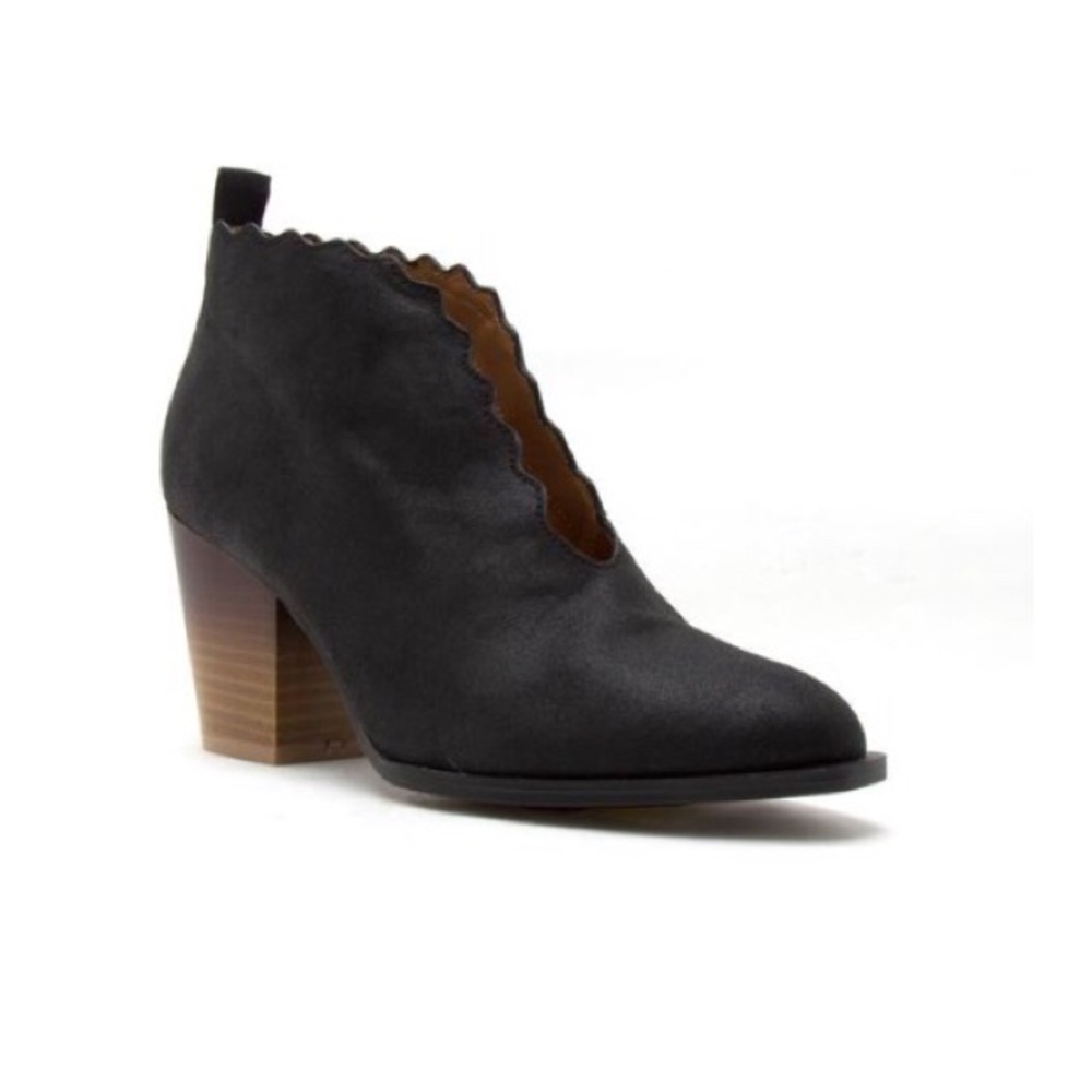 SLIT BOOTIE - Picture 3 of 4